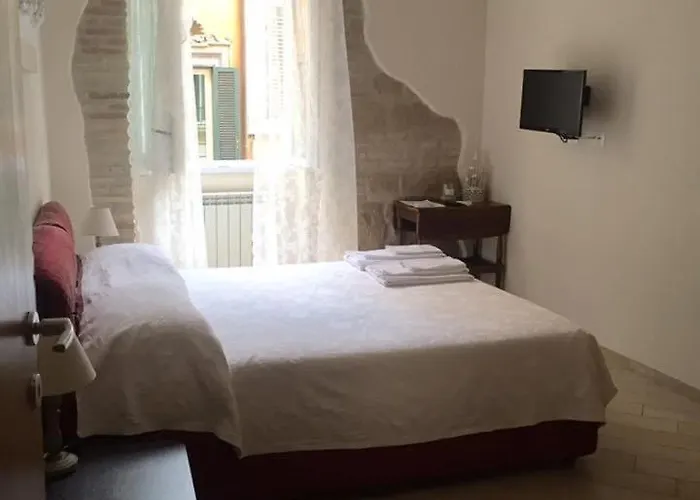 Trastevere Il Vicolo